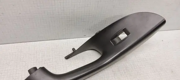 Volkswagen PASSAT B6 Front door interior handle trim 3C1867172A 3C1867180A