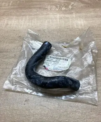 Opel Astra J Engine coolant pipe/hose 96144104