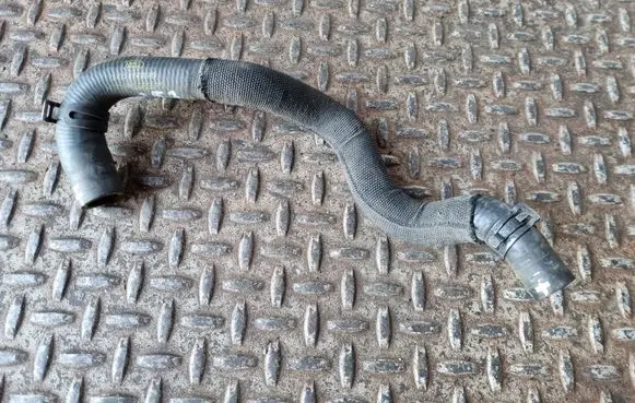 Jaguar XE Engine coolant pipe/hose G4D39Y438AB