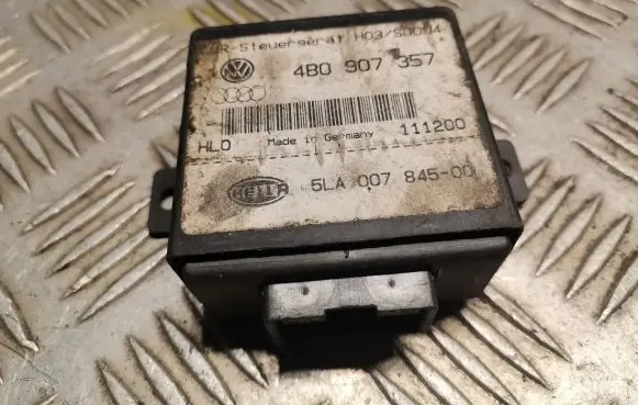 Audi TT Mk1 Light module LCM 4B0907357