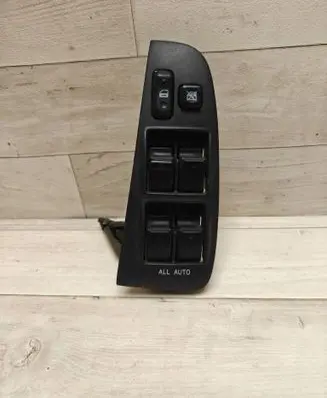 Toyota Avensis T250 Electric window control switch 54356022A 1000452