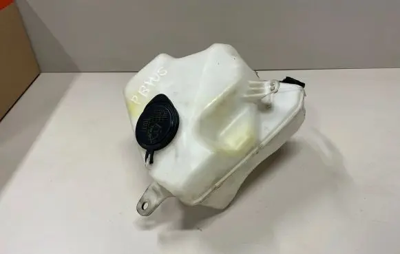 Toyota Prius (XW20) Windshield washer fluid reservoir/tank 060851145