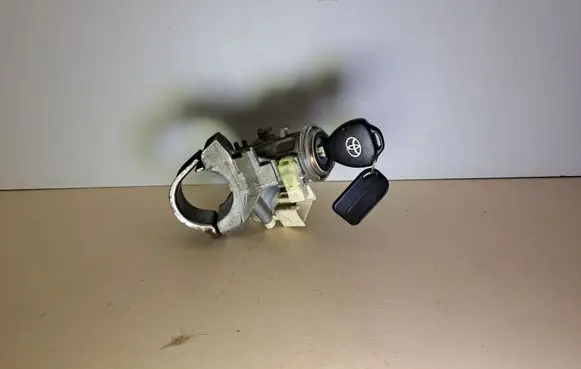 Toyota RAV 4 (XA30) Ignition lock 45020424 8978342020 626712000