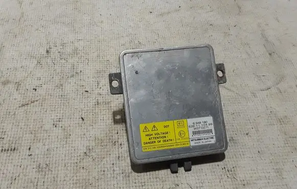 Volvo XC70 Xenon control unit/module 6948180