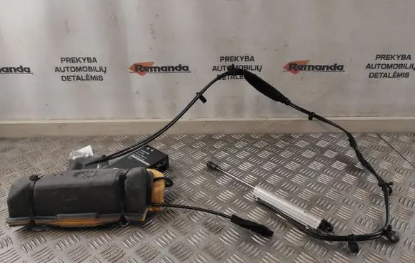 Volvo V70 Tailgate hydraulic set 30716759 31217840