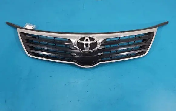 Toyota Avensis T270 Front bumper upper radiator grill 5310005110 IMPRK1574893