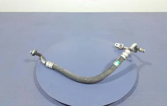 Suzuki Swift I Air conditioning (A/C) pipe/hose 9572062J00