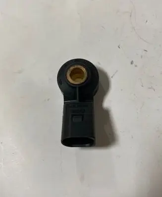Audi TT Mk1 Detonation knock sensor 030905377C
