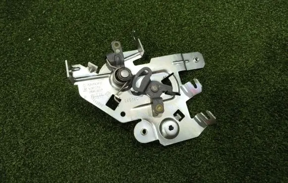 Renault Trafic III (X82) Sliding door lock 826706945R 93451791
