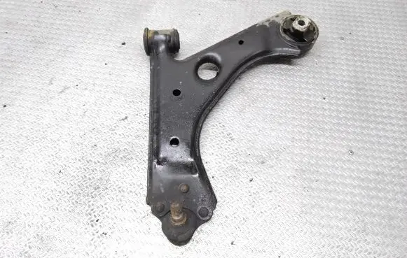 Fiat Punto (188) Front lower control arm/wishbone