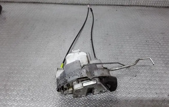 Subaru Forester SH Front door lock