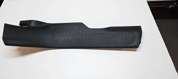 Jeep Grand Cherokee WL Rear sill trim cover 6XP38TRMAE 6XP38TX7AE