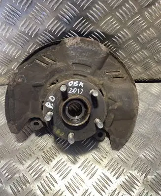 Subaru Outback Front wheel hub