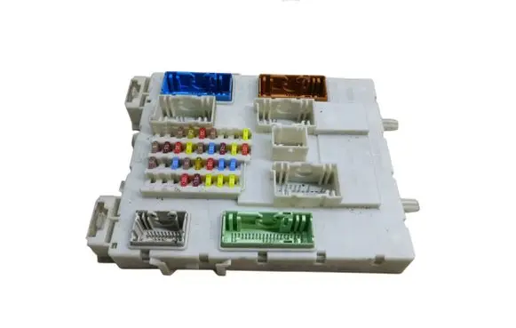 Ford Grand C-MAX Fuse module AV6N14A073FL 00004147 5194165G0