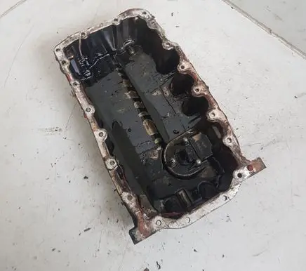 Volkswagen PASSAT B7 Oil sump 03G103603