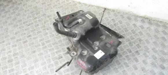 Opel Omega B2 AdBlue liquid reservoir 