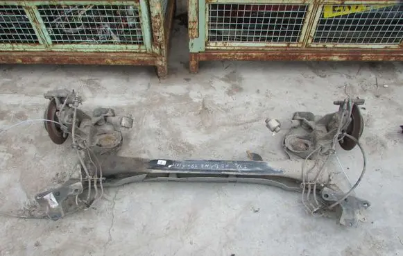 Renault Megane III Rear beam
