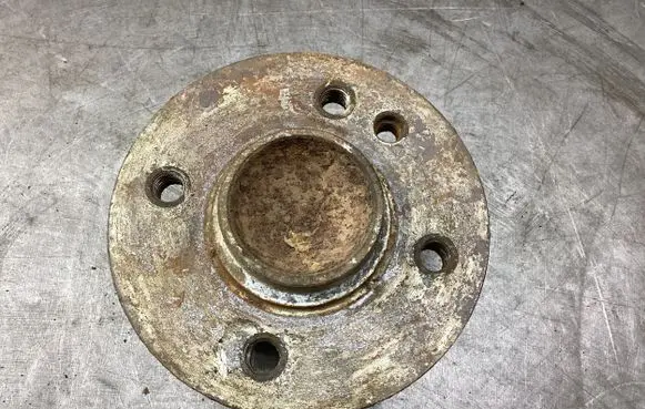 Mini One - Cooper R50 - 53 Rear wheel hub