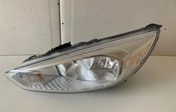 Ford Focus Headlight/headlamp F1EB13W030AD
