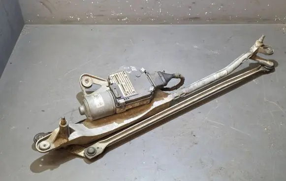 Audi A8 S8 D3 4E Front wiper linkage and motor 4E1955119B 0390241853 4E1910113B
