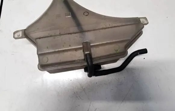 Mazda 6 Coolant expansion tank/reservoir PE0115350