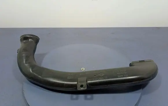 Intake resonator