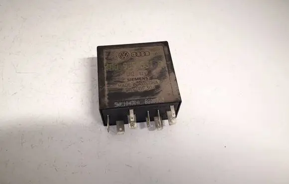 Volkswagen Bora Other relay 4b0955531a