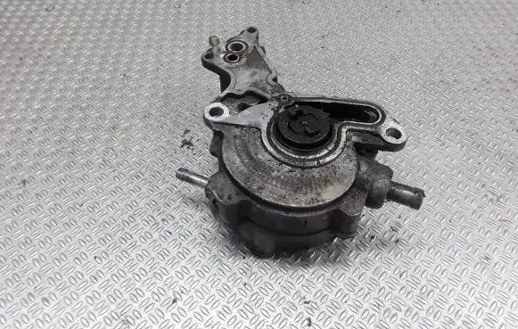 Audi A4 S4 B6 8E 8H Vacuum pump 038145209A