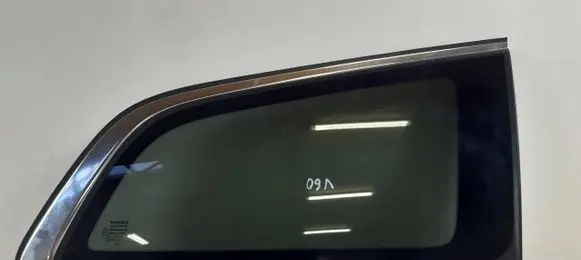 Volvo V60 Rear side window ACM100