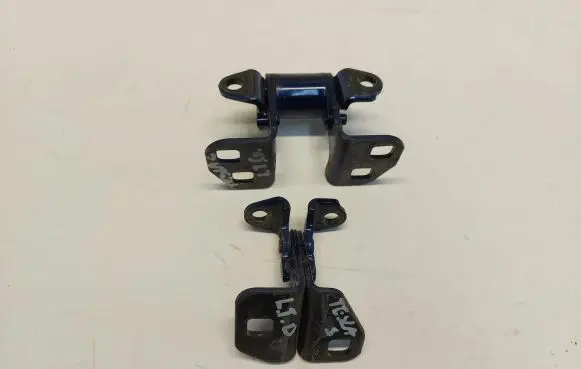 Tesla Model S Rear door lower hinge