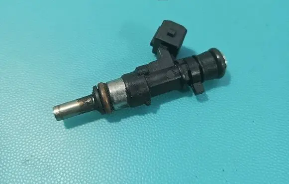 Renault Scenic III - Grand scenic III Fuel injector 0280158216 IMPRK1561681