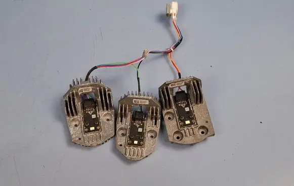 Headlight part