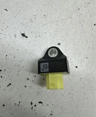 Lexus RX 450H Airbag deployment crash/impact sensor 8983147050