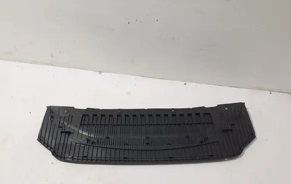 Audi A6 S6 C7 4G Engine splash shield/under tray 4G0807611