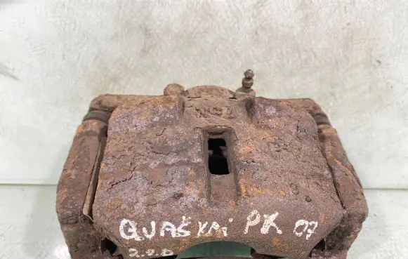 Nissan Qashqai Front brake caliper