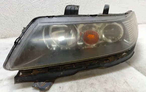 Honda Accord Headlight/headlamp P2926 2V55WH124 12V35WD224