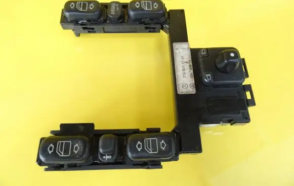 Mercedes-Benz E W210 Electric window control switch 2108211151