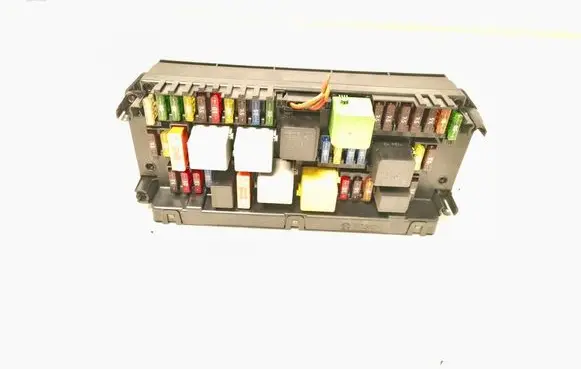Mercedes-Benz CLS C218 X218 Fuse module A2129003714