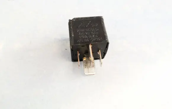 Volkswagen Golf IV Other relay 95vw10k705ca 7m0951253a