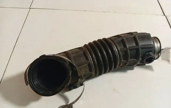 Jeep Compass Air intake hose/pipe 221734