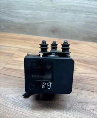 Volkswagen Golf V ABS Pump 1K0614517AE