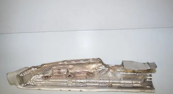 BMW 7 G11 G12 Heat shield in engine bay 8570153 11628570153