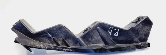 Volkswagen PASSAT B6 Front bumper mounting bracket 3C0807890