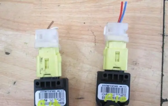KIA Rio Airbag deployment crash/impact sensor