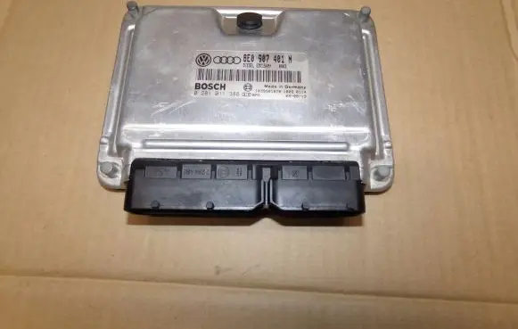 Audi A4 S4 B6 8E 8H Engine control unit/module 0281011386