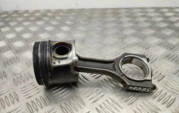 BMW 2 F45 Piston with connecting rod B47