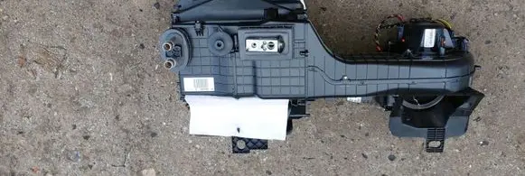 Peugeot 3008 I Interior heater climate box assembly 96844930xt peugeot3008