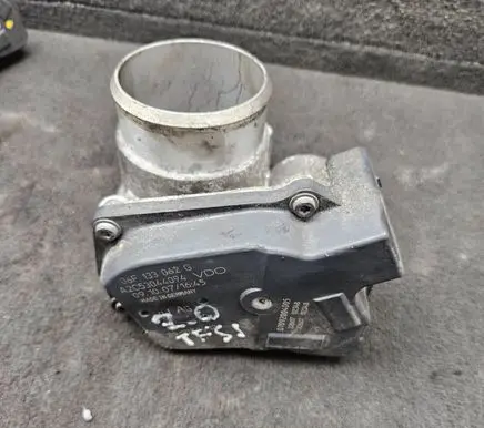 Audi A4 S4 B7 8E 8H Throttle valve 06F133062G A2C53044094
