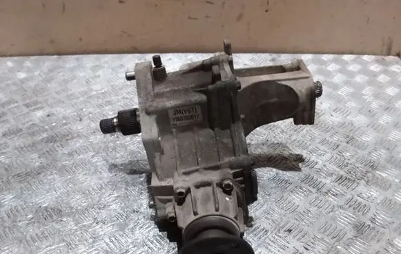 Hyundai Tucson JM Gearbox transfer box case Y060300017