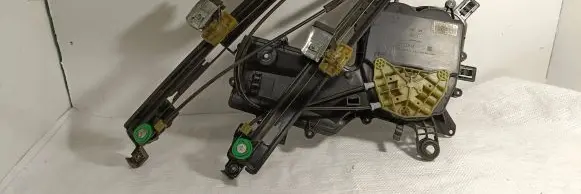 Seat Leon (1P) Sliding door window regulator with motor 1P0867436 1P0837402E